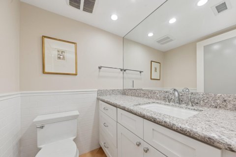 Condo in Riviera Beach, Florida, 1 bedroom  № 2179155 - photo 8