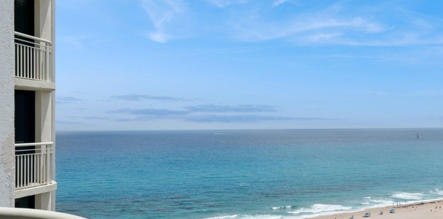 Condo in Riviera Beach, Florida, 1 bedroom  № 2179155