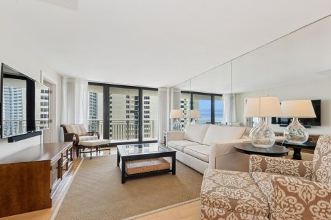 Condo in Riviera Beach, Florida, 1 bedroom  № 2179155 - photo 2