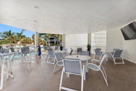 Condo in Riviera Beach, Florida, 1 bedroom  № 2179155 - photo 29