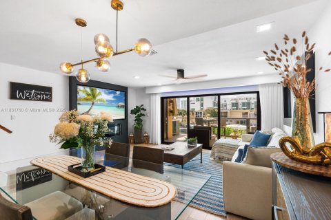 Condominio en venta en North Miami Beach, Florida, 2 dormitorios, 124.95 m2 № 1816377 - foto 7