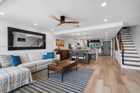 Condominio en venta en North Miami Beach, Florida, 2 dormitorios, 124.95 m2 № 1816377 - foto 12