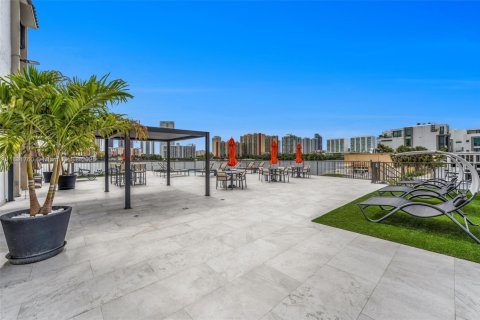 Condominio en venta en North Miami Beach, Florida, 2 dormitorios, 124.95 m2 № 1816377 - foto 29