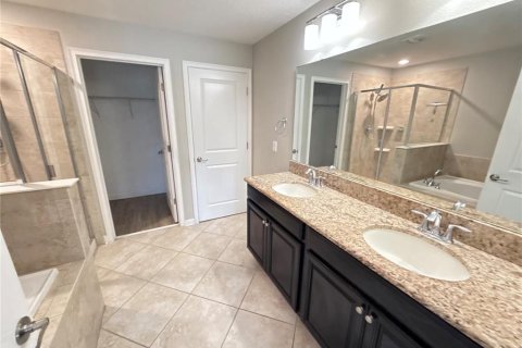 Townhouse in Orlando, Florida 3 bedrooms, 160.63 sq.m. № 2230787 - photo 21