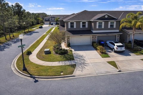 Townhouse in Orlando, Florida 3 bedrooms, 160.63 sq.m. № 2230787 - photo 2