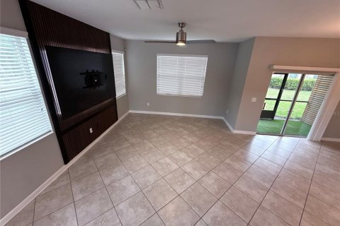 Townhouse in Orlando, Florida 3 bedrooms, 160.63 sq.m. № 2230787 - photo 9