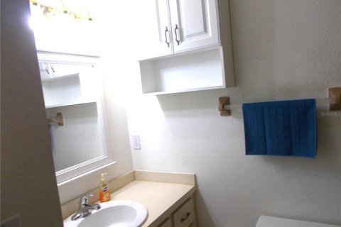 Townhouse in Port Charlotte, Florida 2 bedrooms, 113.15 sq.m. № 2097687 - photo 23