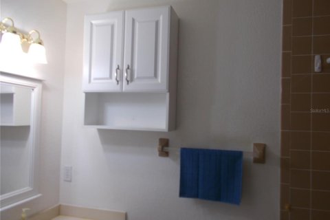 Townhouse in Port Charlotte, Florida 2 bedrooms, 113.15 sq.m. № 2097687 - photo 24