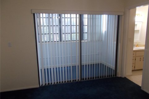 Townhouse in Port Charlotte, Florida 2 bedrooms, 113.15 sq.m. № 2097687 - photo 21