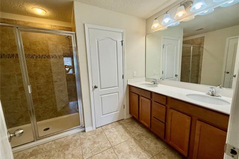 Townhouse in Winter Park, Florida 3 bedrooms, 173.91 sq.m. № 2213164 - photo 15