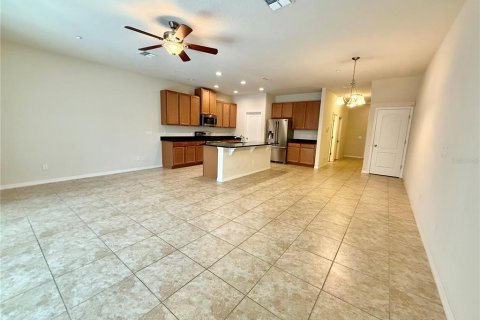 Townhouse in Winter Park, Florida 3 bedrooms, 173.91 sq.m. № 2213164 - photo 4