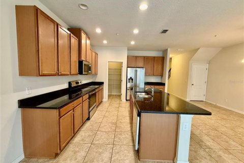 Townhouse in Winter Park, Florida 3 bedrooms, 173.91 sq.m. № 2213164 - photo 6