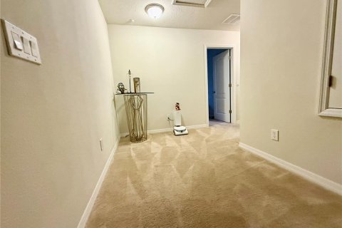 Townhouse in Winter Park, Florida 3 bedrooms, 173.91 sq.m. № 2213164 - photo 9