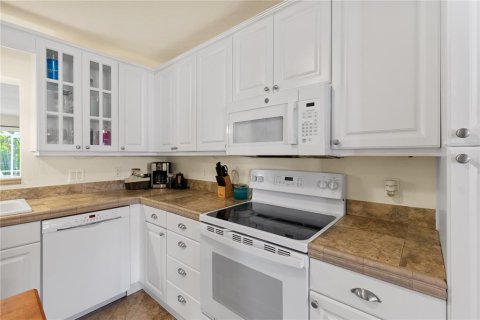 Купить виллу или дом в Сарасота, Флорида 9 комнат, 204.01м2, № 2209245 - фото 8