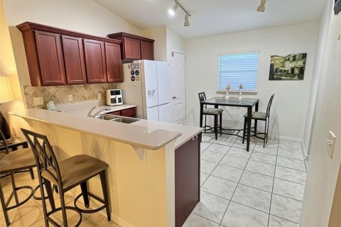 Casa en venta en Davenport, Florida, 5 dormitorios, 156.08 m2 № 2324189 - foto 3