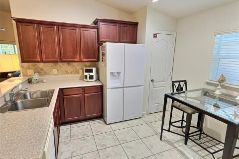 Casa en venta en Davenport, Florida, 5 dormitorios, 156.08 m2 № 2324189 - foto 5