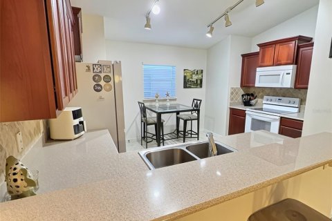 Casa en venta en Davenport, Florida, 5 dormitorios, 156.08 m2 № 2324189 - foto 4