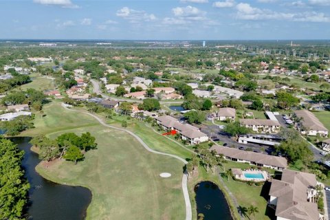 Condo in Sarasota, Florida, 2 bedrooms № 2214349 - photo 28
