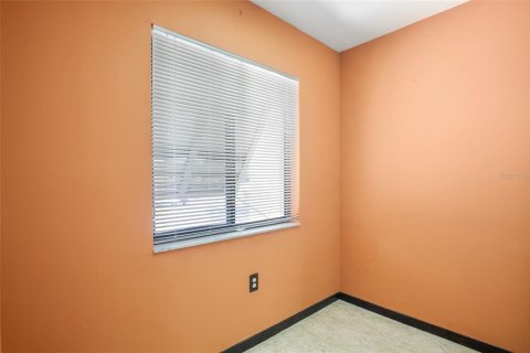 Condo in Sarasota, Florida, 2 bedrooms № 2214349 - photo 12