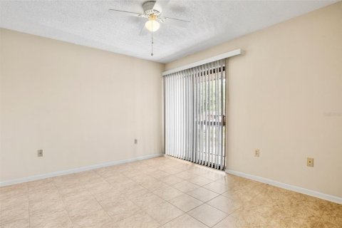 Condo in Sarasota, Florida, 2 bedrooms № 2214349 - photo 20