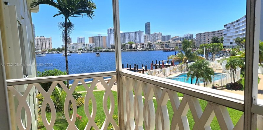 Condo à Hallandale Beach, Floride, 1 chambre № 1961482