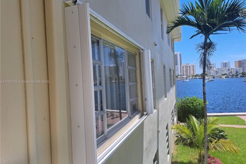 Copropriété à vendre à Hallandale Beach, Floride: 1 chambre, 67.82 m2 № 1961482 - photo 28