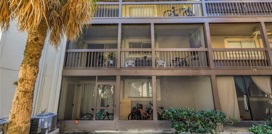 Condominio en Tampa, Florida, 2 dormitorios  № 2099142