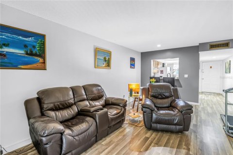 Condominio en venta en Tampa, Florida, 2 dormitorios, 99.22 m2 № 2099142 - foto 9