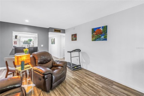 Condominio en venta en Tampa, Florida, 2 dormitorios, 99.22 m2 № 2099142 - foto 10
