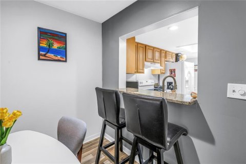 Condominio en venta en Tampa, Florida, 2 dormitorios, 99.22 m2 № 2099142 - foto 13