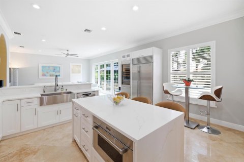 House in Wellington, Florida 6 bedrooms, 377.37 sq.m. № 2392054 - photo 10