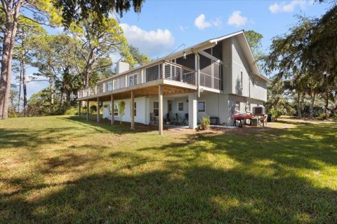 House in Cedar Key, Florida 3 bedrooms, 242.66 sq.m. № 2098879 - photo 17