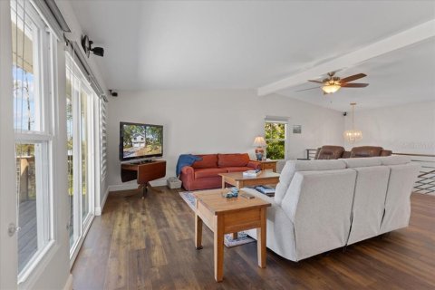 House in Cedar Key, Florida 3 bedrooms, 242.66 sq.m. № 2098879 - photo 25