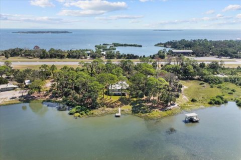 House in Cedar Key, Florida 3 bedrooms, 242.66 sq.m. № 2098879 - photo 7