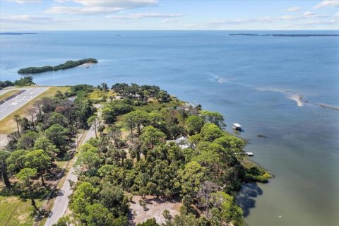 House in Cedar Key, Florida 3 bedrooms, 242.66 sq.m. № 2098879 - photo 14