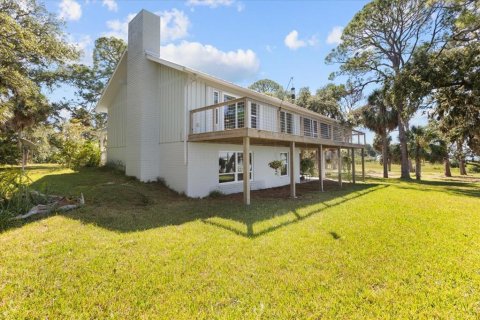 House in Cedar Key, Florida 3 bedrooms, 242.66 sq.m. № 2098879 - photo 15
