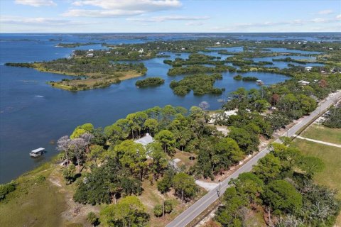 House in Cedar Key, Florida 3 bedrooms, 242.66 sq.m. № 2098879 - photo 9