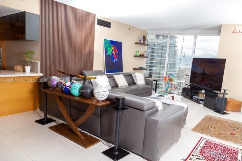 Condominio en alquiler en Miami, Florida, 3 dormitorios, 169.55 m2 № 2029320 - foto 11
