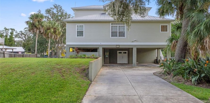 Casa en Crystal River, Florida 4 dormitorios, 235.04 m2 № 2097250