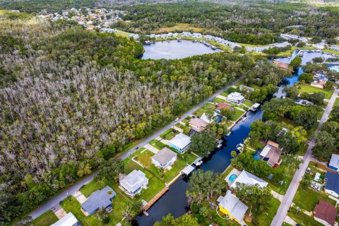 Casa en venta en Crystal River, Florida, 4 dormitorios, 235.04 m2 № 2097250 - foto 8