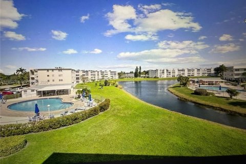 Condominio en alquiler en West Palm Beach, Florida, 1 dormitorio, 52.95 m2 № 2030904 - foto 10