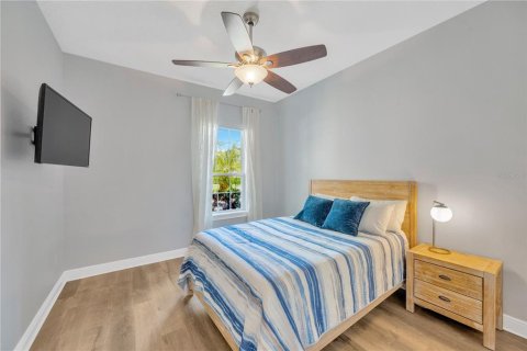 Casa en venta en Fish Hawk, Florida, 5 dormitorios, 270.07 m2 № 1910805 - foto 18