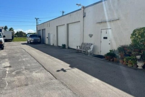 Commercial property in Jupiter, Florida № 849909 - photo 1