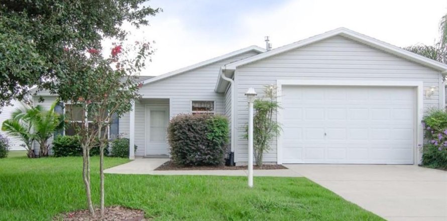 Villa ou maison à The Villages, Floride 3 chambres, 115.2 m2 № 1824052