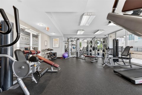 Condo in Coral Gables, Florida, 2 bedrooms  № 2068845 - photo 27