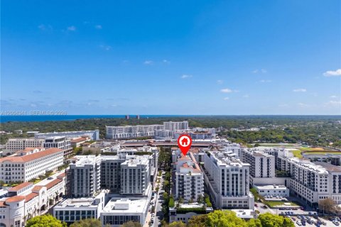 Condo in Coral Gables, Florida, 2 bedrooms  № 2068845 - photo 30