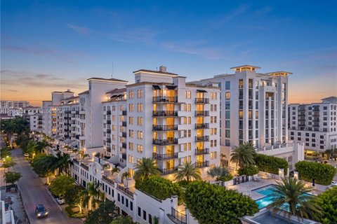 Condo in Coral Gables, Florida, 2 bedrooms  № 2068845