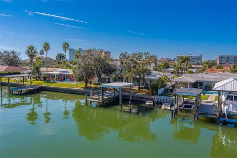 Villa ou maison à vendre à Clearwater, Floride: 4 chambres, 387.59 m2 № 2142551 - photo 30