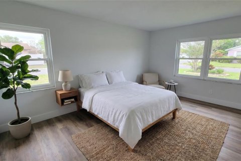 House in Kissimmee, Florida 4 bedrooms, 171.13 sq.m. № 2094302 - photo 20