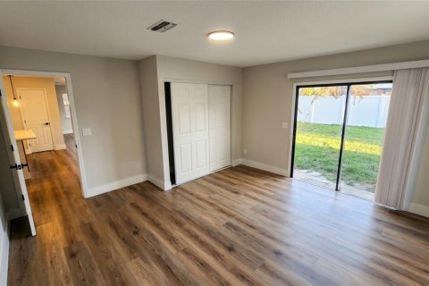House in Kissimmee, Florida 4 bedrooms, 171.13 sq.m. № 2094302 - photo 22